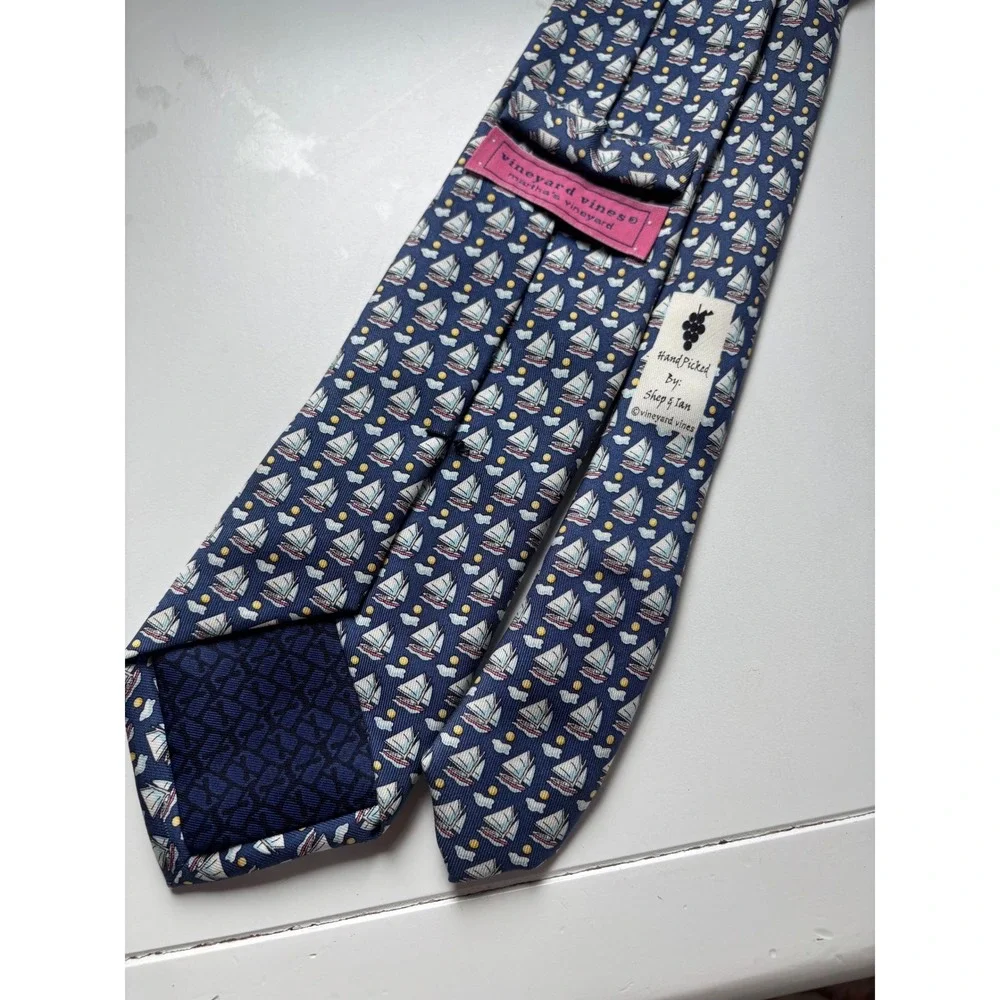 Vineyard Vines Navy Blue Sailboat Nautical Silk Tie‎ USA Made Mens